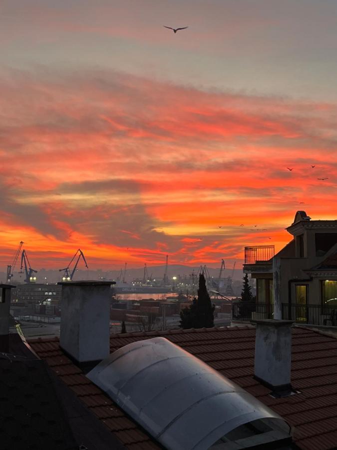 Dockview Atelier Apartment Burgas ภายนอก รูปภาพ